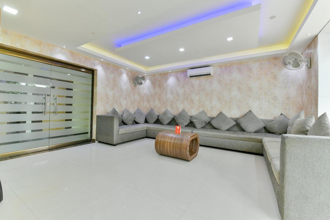 Oyo 1889 Hotel Aj Park Alappuzha Kültér fotó