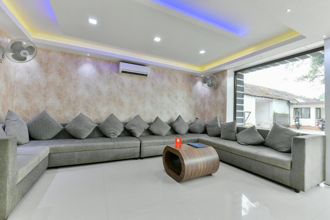 Oyo 1889 Hotel Aj Park Alappuzha Kültér fotó